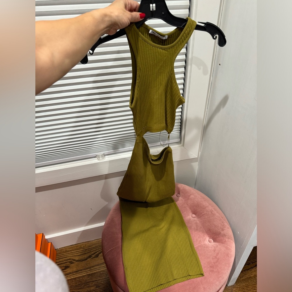 RIBBED CUT OUT DRESS